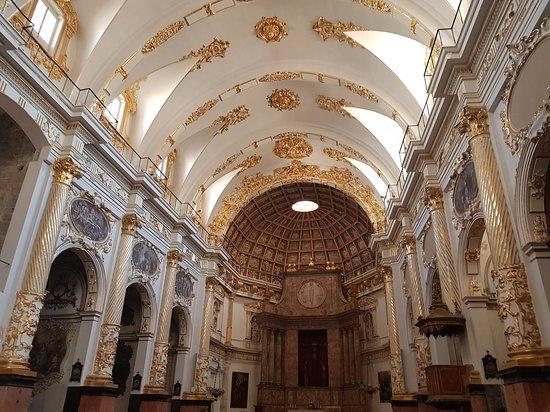 Iglesia de San Martín y San Antonio